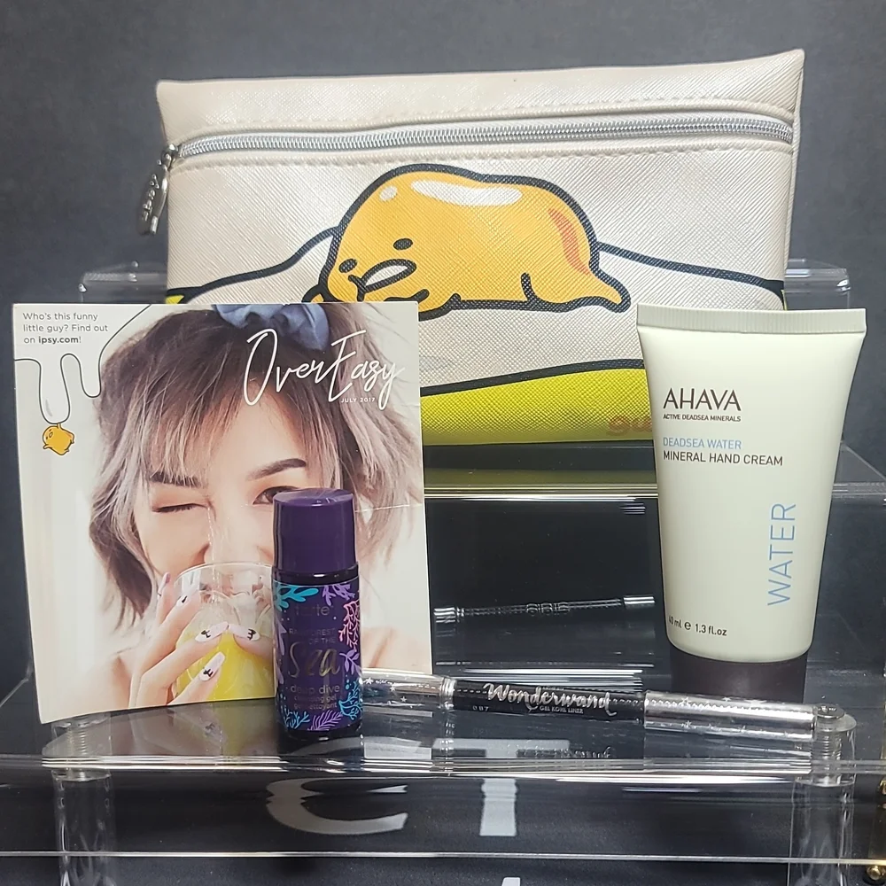 IPSY Gudetama bag